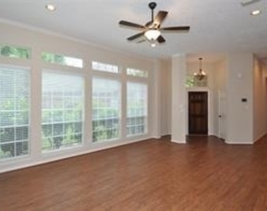 3129 Cedar Knolls Drive - Photo Thumbnail 15