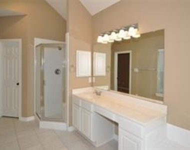 3129 Cedar Knolls Drive - Photo Thumbnail 6