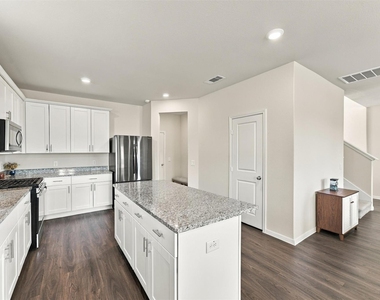 18952 Buckley Oak Drive - Photo Thumbnail 8