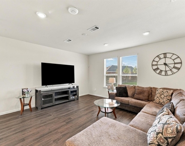 18952 Buckley Oak Drive - Photo Thumbnail 3