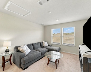 18952 Buckley Oak Drive - Photo Thumbnail 9