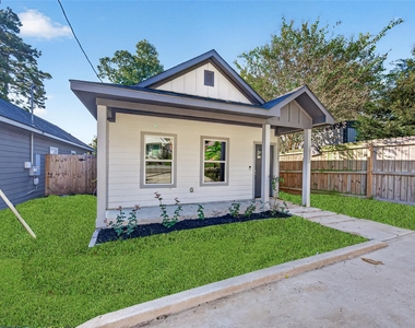 16853 Glenheath - Photo Thumbnail 1
