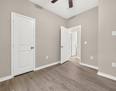 16853 Glenheath - Photo Thumbnail 28