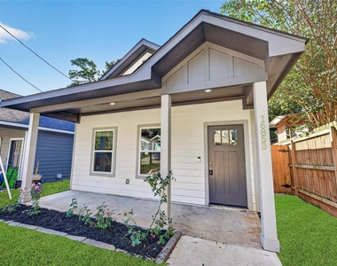 16853 Glenheath - Photo Thumbnail 2