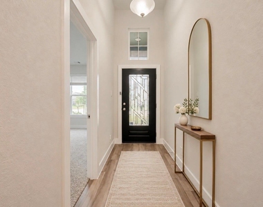 200 Catalina Cove Drive - Photo Thumbnail 4