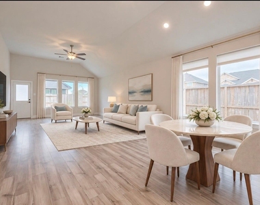 200 Catalina Cove Drive - Photo Thumbnail 7