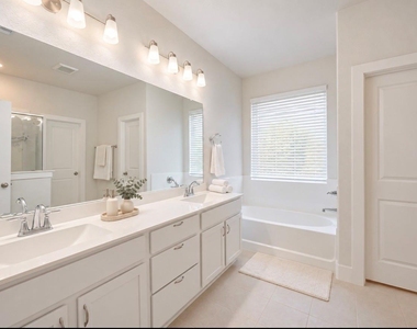 200 Catalina Cove Drive - Photo Thumbnail 19