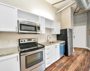 705 Main Street - Photo Thumbnail 7