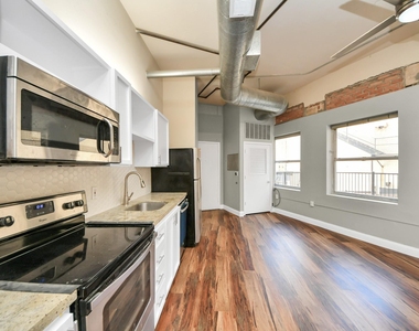 705 Main Street - Photo Thumbnail 9