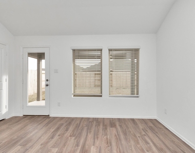 2916 Cordova Hill Drive - Photo Thumbnail 30