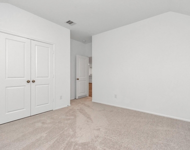 2916 Cordova Hill Drive - Photo Thumbnail 12