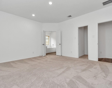 2916 Cordova Hill Drive - Photo Thumbnail 32