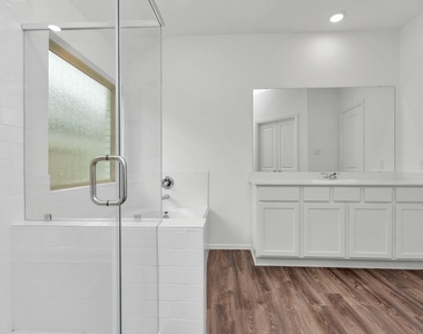 2916 Cordova Hill Drive - Photo Thumbnail 34
