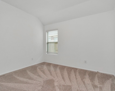 2916 Cordova Hill Drive - Photo Thumbnail 15