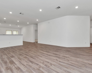 2916 Cordova Hill Drive - Photo Thumbnail 18