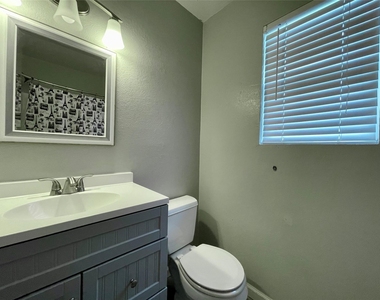 1511 N Avenue N - Photo Thumbnail 19