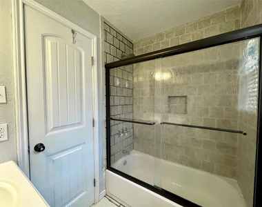 1511 N Avenue N - Photo Thumbnail 15