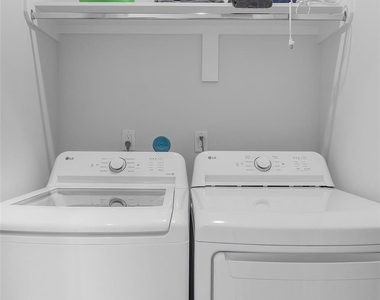 3626 Niko Ct - Photo Thumbnail 17