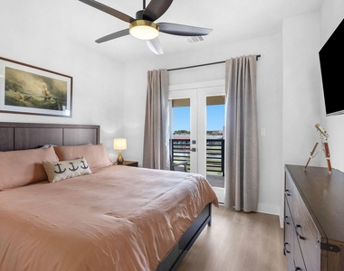 3626 Niko Ct - Photo Thumbnail 6