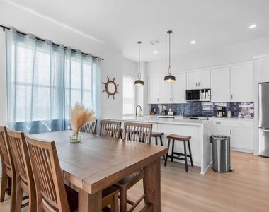 3626 Niko Ct - Photo Thumbnail 3