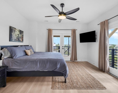 3626 Niko Ct - Photo Thumbnail 8
