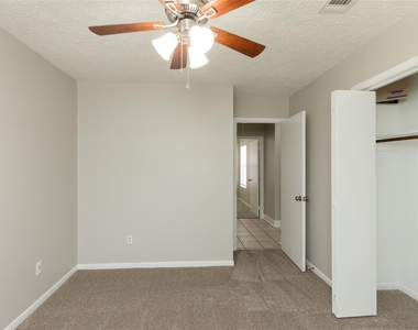 1923 Havenhouse Drive - Photo Thumbnail 22