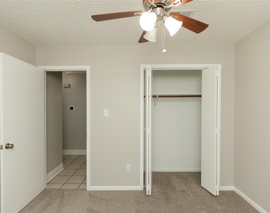 1923 Havenhouse Drive - Photo Thumbnail 20