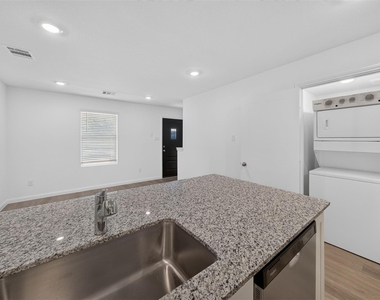 13054 Turret Bend Way - Photo Thumbnail 14