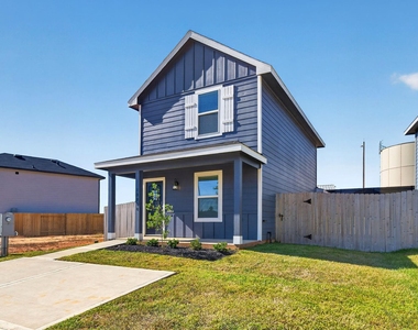 13054 Turret Bend Way - Photo Thumbnail 2