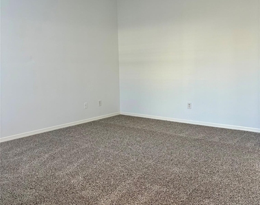 21310 Berry Ridge Lane - Photo Thumbnail 5