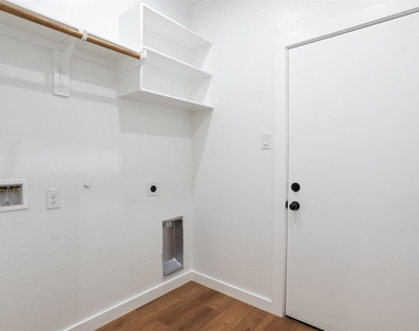 14390 Half Circle Street - Photo Thumbnail 19