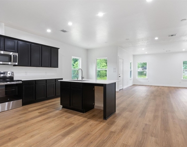 14390 Half Circle Street - Photo Thumbnail 26