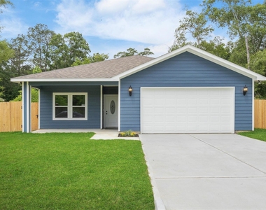 14390 Half Circle Street - Photo Thumbnail 2