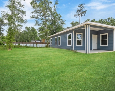 14390 Half Circle Street - Photo Thumbnail 3