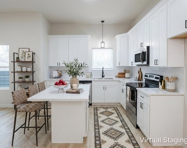 326 Clearwater Street - Photo Thumbnail 1