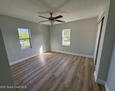 2343 Grant Street - Photo Thumbnail 17