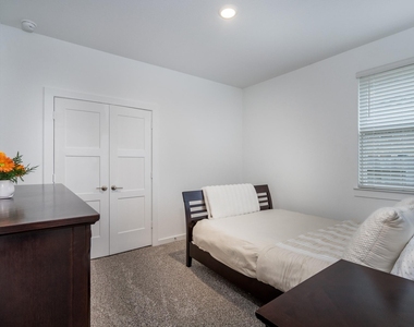 1565 Oakdale Crest Rd - Photo Thumbnail 23