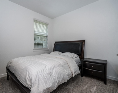 1565 Oakdale Crest Rd - Photo Thumbnail 22