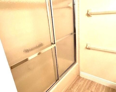 356 Kilmarnock Place - Photo Thumbnail 12
