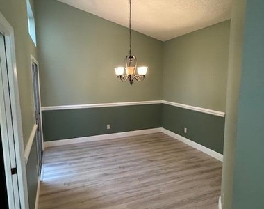356 Kilmarnock Place - Photo Thumbnail 3