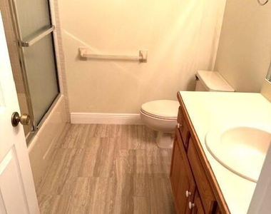 356 Kilmarnock Place - Photo Thumbnail 11