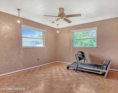 1732 Robin Hood Avenue - Photo Thumbnail 11