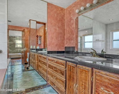 1732 Robin Hood Avenue - Photo Thumbnail 8