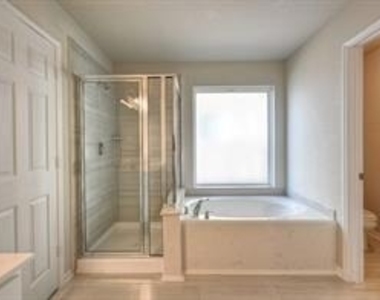 20611 Beeston Glade Lane - Photo Thumbnail 20