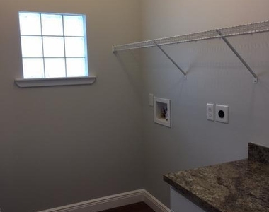 1539 Tullagee Avenue - Photo Thumbnail 19
