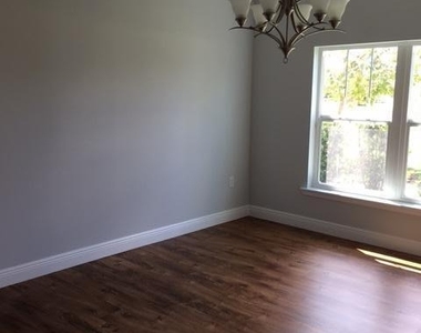 1539 Tullagee Avenue - Photo Thumbnail 14