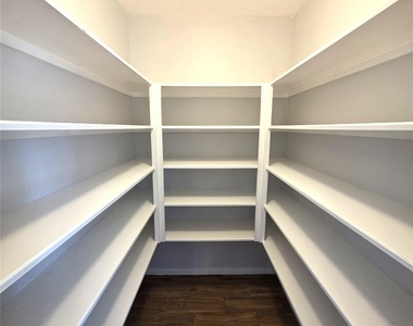 3110 Silverstag Trail Lane - Photo Thumbnail 6