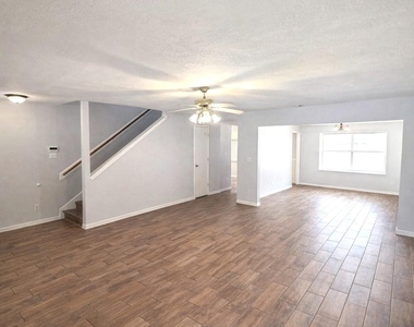 3110 Silverstag Trail Lane - Photo Thumbnail 2