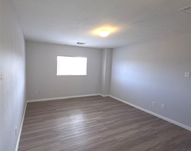 3110 Silverstag Trail Lane - Photo Thumbnail 17