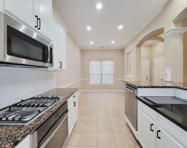 17918 Skyline Arbor Terrace - Photo Thumbnail 11